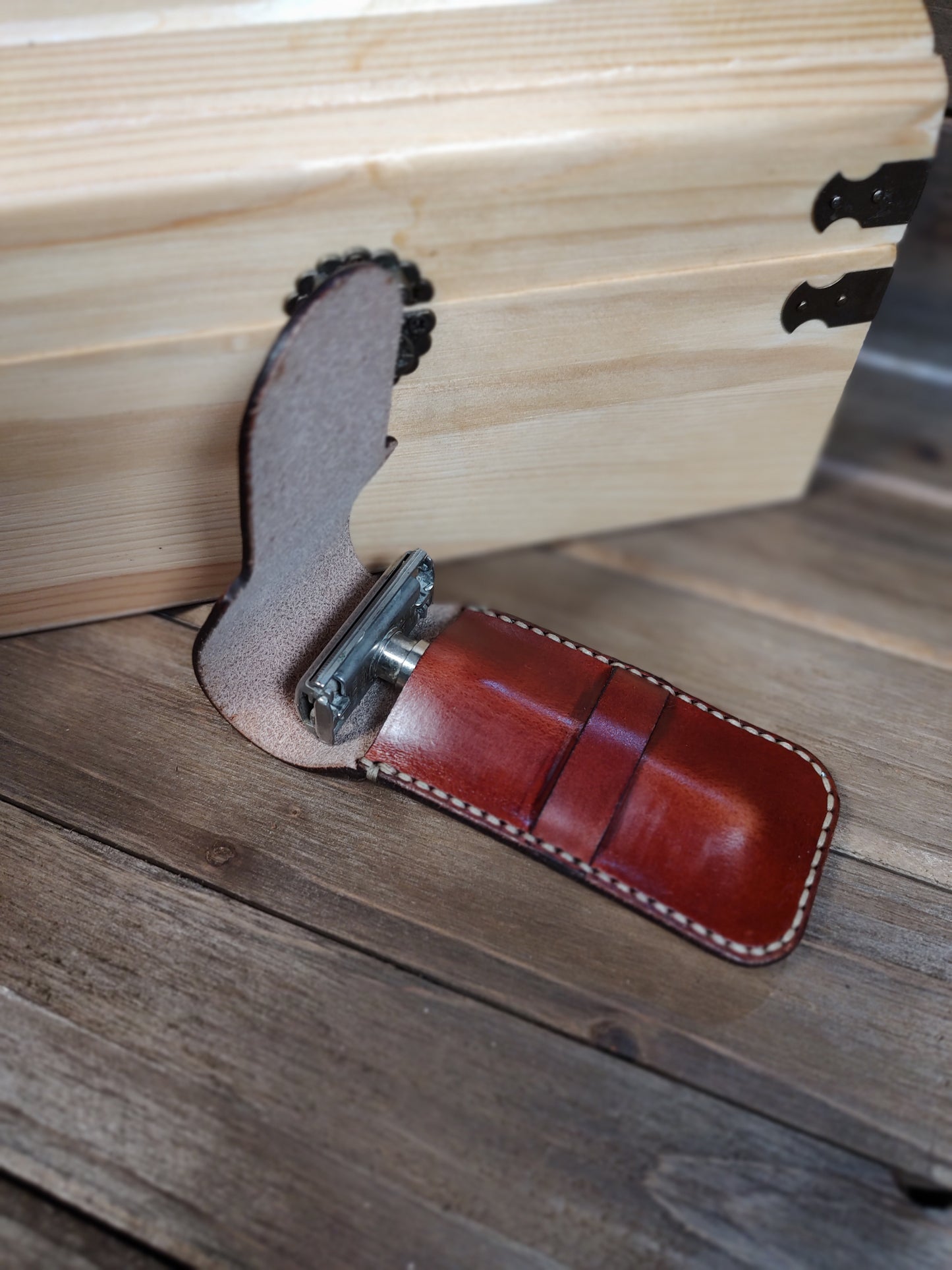 Woodsman Safety Razor Case